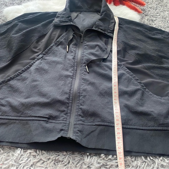 Lululemon Get Going Jacket - Picture 6 of 7